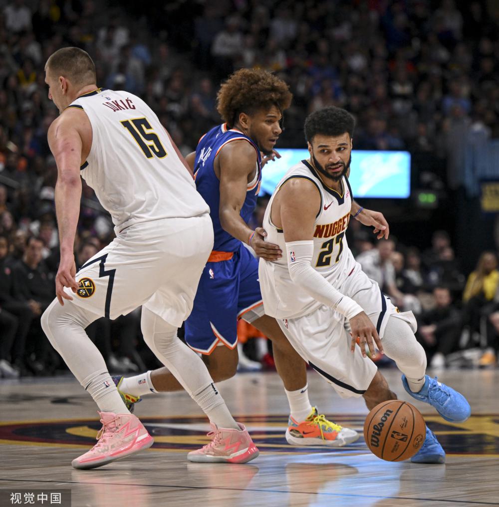 人看到了他 人看到了他