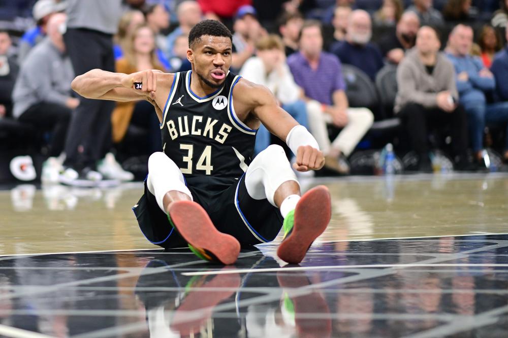 总会抱有额 总会抱有额