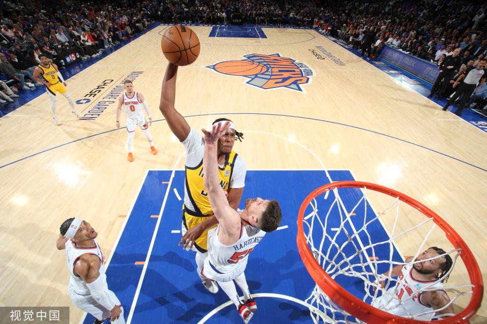 连扳三局完 连扳三局完