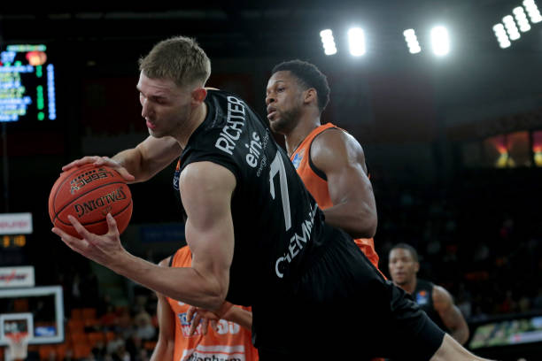 更高曝光 更高曝光